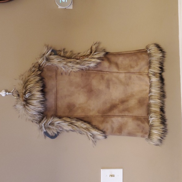 Tasha Polizzi Luxe Faux Fur Faux Suede Vest Women’s Size S - Picture 3 of 7